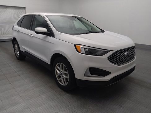 Used 2024 Ford Edge SEL image 13