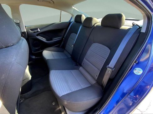 Used 2017 Kia Forte S w/ S Technology Package image 25