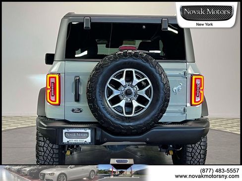 Used 2022 Ford Bronco Badlands image 7