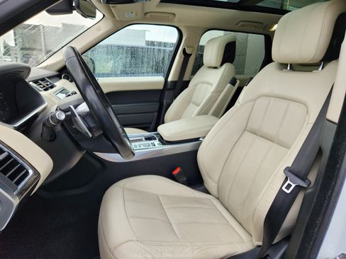 Used 2020 Land Rover Range Rover Sport HSE Dynamic image 10