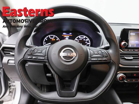 Used 2023 Nissan Altima 2.5 S image 10