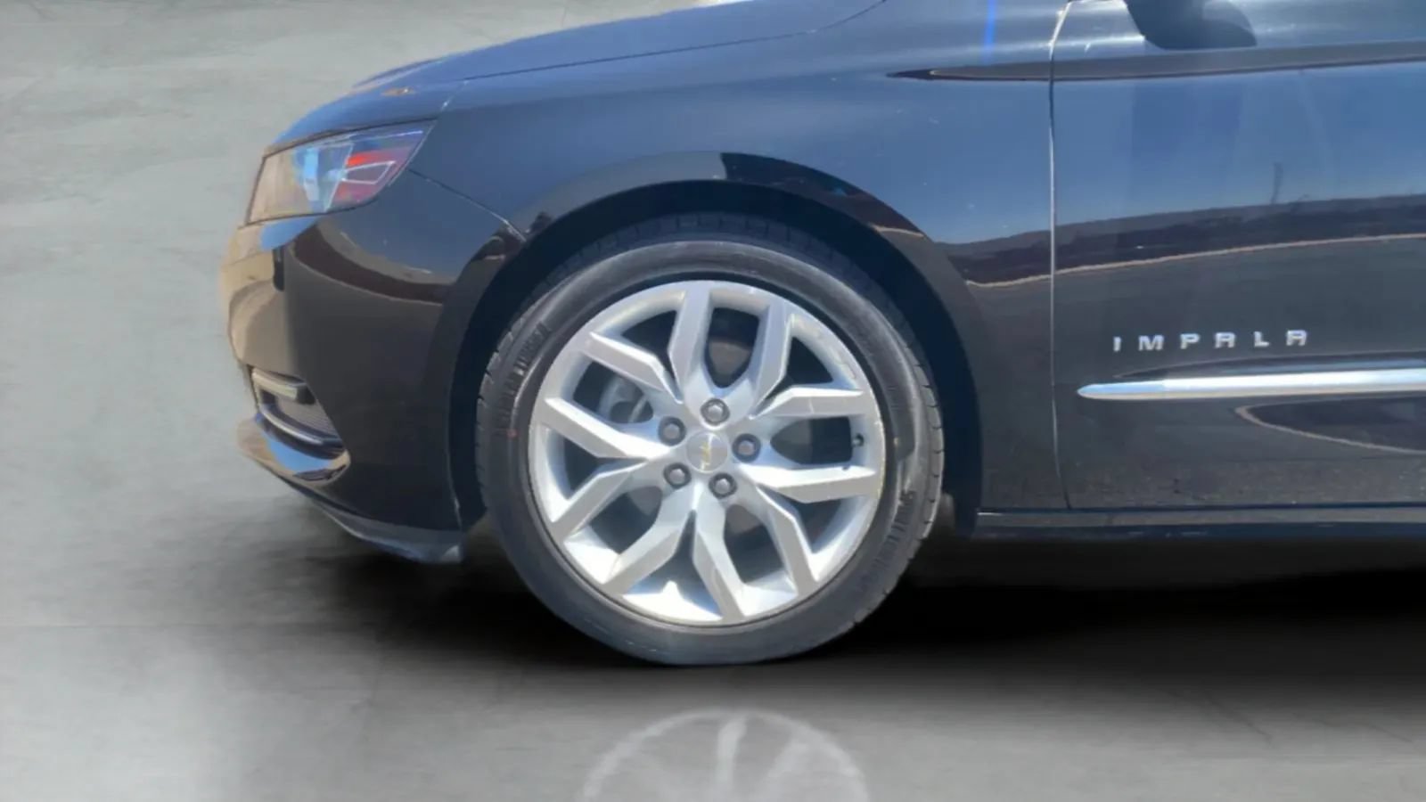 Used 2019 Chevrolet Impala Premier FWD image 35