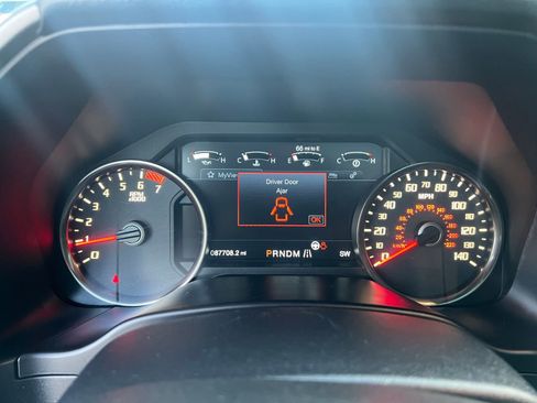 Used 2018 Ford F150 Raptor w/ Equipment Group 802A Luxury image 44