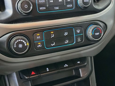 Used 2016 Chevrolet Colorado LT w/ LT Convenience Package RWD image 22