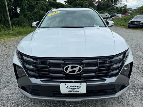 Used 2025 Hyundai Tucson SEL AWD/4WD image 2