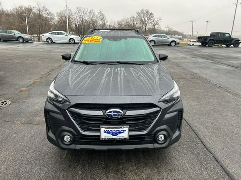 Used 2024 Subaru Outback Premium image 8