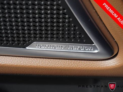 Used 2022 Kia Telluride SX w/ SX Prestige Package AWD/4WD image 11