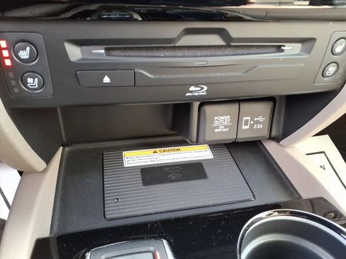 Certified 2020 Honda Pilot Elite image 29