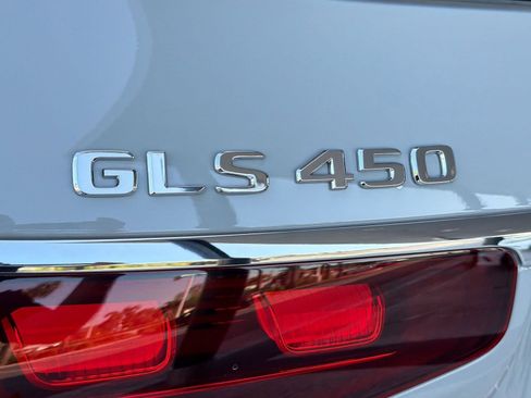 New 2026 Mercedes-Benz GLS 450 4MATIC image 33