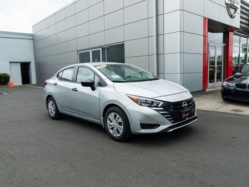New 2025 Nissan Versa S image 26