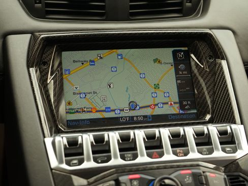 Used 2015 Lamborghini Aventador LP 700-4 image 28