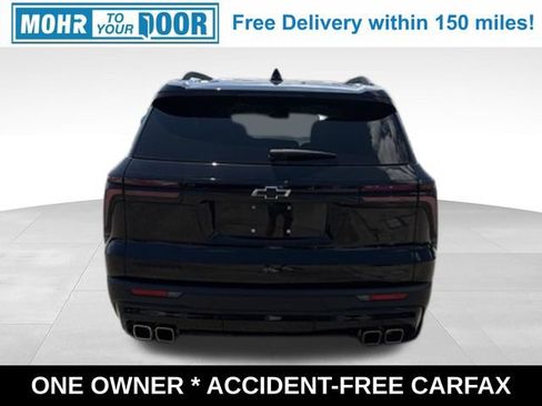 Used 2025 Chevrolet Traverse LT w/ Midnight/Sport Edition FWD image 4