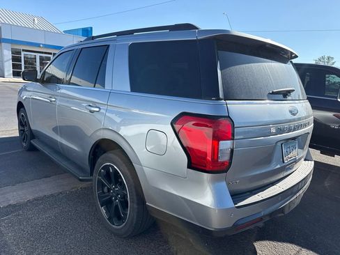 Used 2022 Ford Expedition XLT RWD image 4