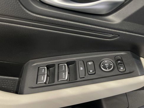 Used 2025 Honda Accord LX image 12