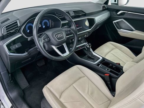 Used 2023 Audi Q3 2.0T Premium w/ Convenience Package AWD/4WD image 9