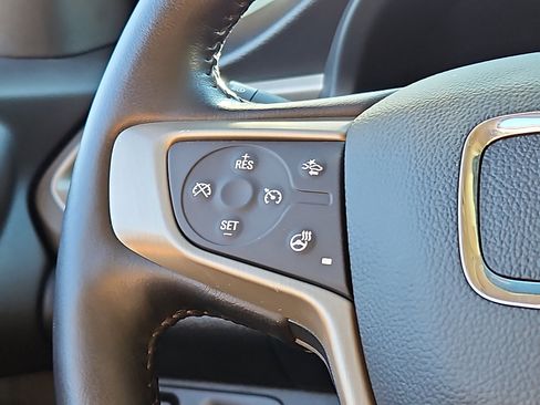 Used 2020 GMC Acadia Denali image 20