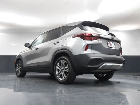 Used 2021 Kia Seltos LX image 45