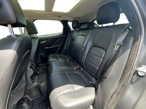 Used 2017 Jaguar F-PACE Prestige AWD/4WD image 17