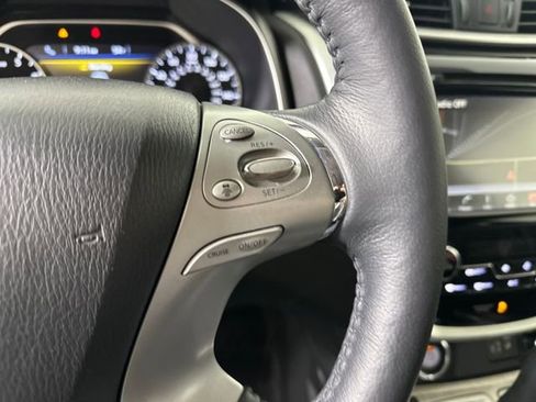 Used 2018 Nissan Murano SL image 16