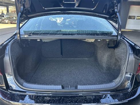 Used 2024 Volkswagen Jetta SE image 13