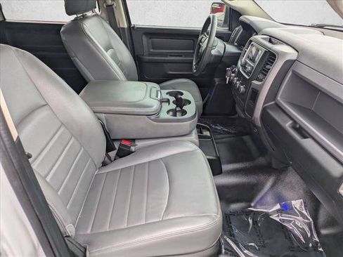 Used 2019 RAM 1500 Tradesman w/ Chrome Appearance Group RWD image 19