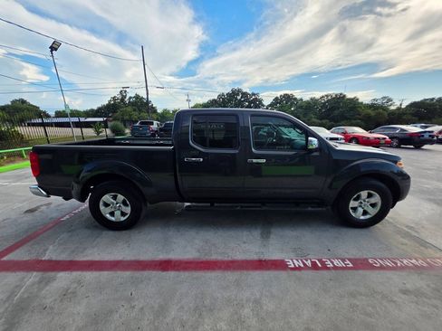Used 2012 Nissan Frontier SV w/ SV Premium Utility Pkg RWD image 16