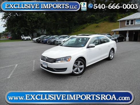 Used 2013 Volkswagen Passat 2.5 SE FWD image 1