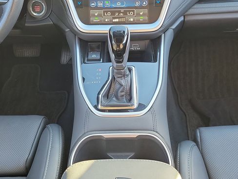 Used 2023 Subaru Outback Limited image 18