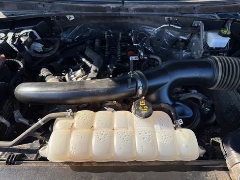 Used 2024 Ford Expedition Limited AWD/4WD image 35