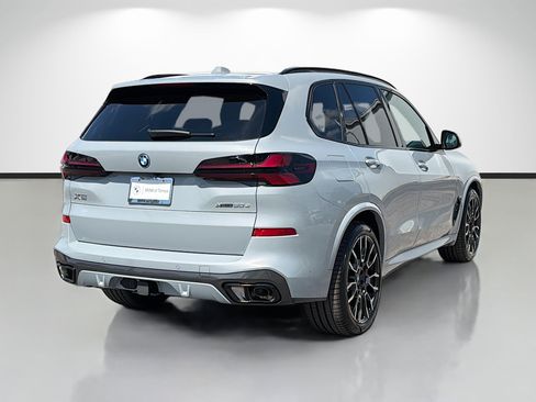New 2026 BMW X5 xDrive50e w/ Executive Package AWD/4WD image 3