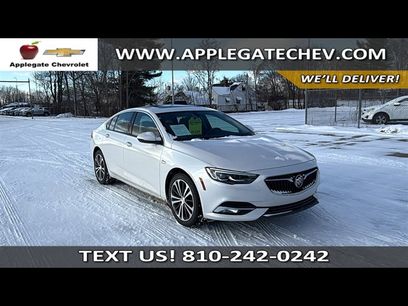 Used 2018 Buick Regal Essence w/ Driver Confidence Package #1