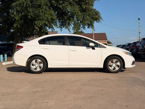 Used 2014 Honda Civic LX image 2