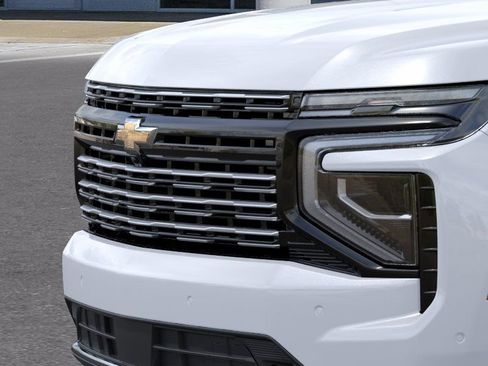 New 2026 Chevrolet Suburban High Country AWD/4WD image 14