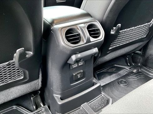 Used 2024 Jeep Wrangler Unlimited Rubicon 4xe w/ Convenience Group AWD/4WD image 24
