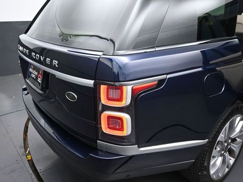 Used 2020 Land Rover Range Rover Autobiography image 25