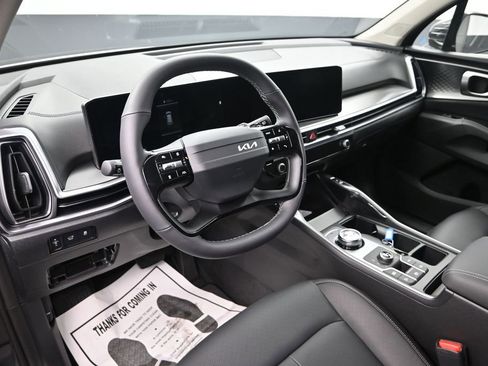 New 2026 Kia Sorento EX AWD/4WD image 19