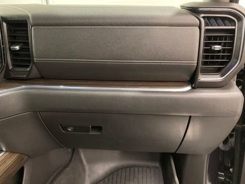 Used 2022 Chevrolet Silverado 1500 RST w/ Z71 Off-Road Package image 35