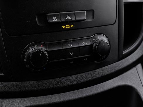 Used 2023 Mercedes-Benz Metris image 22