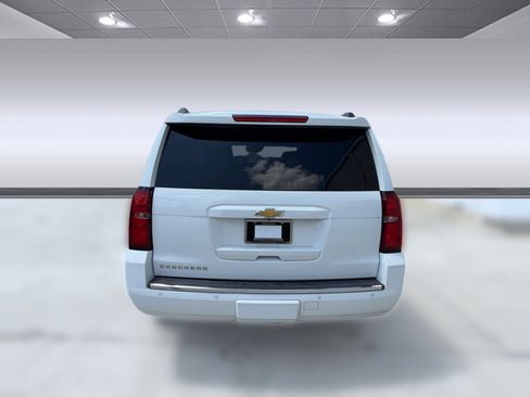 Used 2016 Chevrolet Suburban LTZ RWD image 10