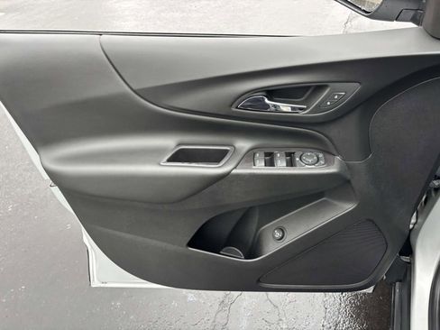 Used 2019 Chevrolet Equinox LT image 13