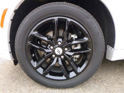 Used 2025 Dodge Durango GT AWD/4WD image 25