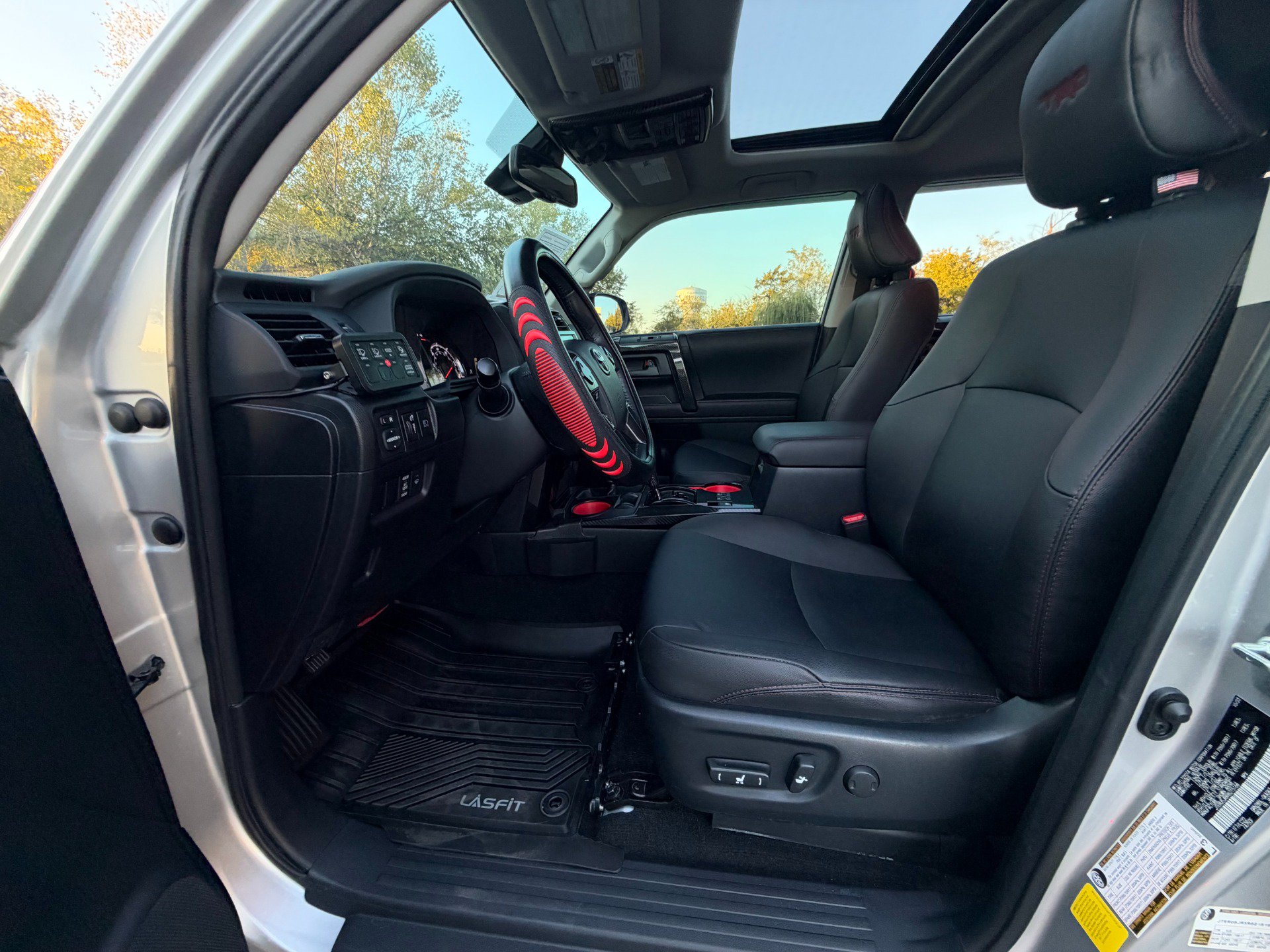 Used 2024 Toyota 4Runner TRD Off-Road Premium w/ Moonroof Package AWD/4WD image 10