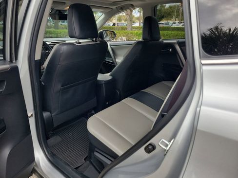 Used 2016 Toyota RAV4 Limited w/ Advanced Technology Package image 10