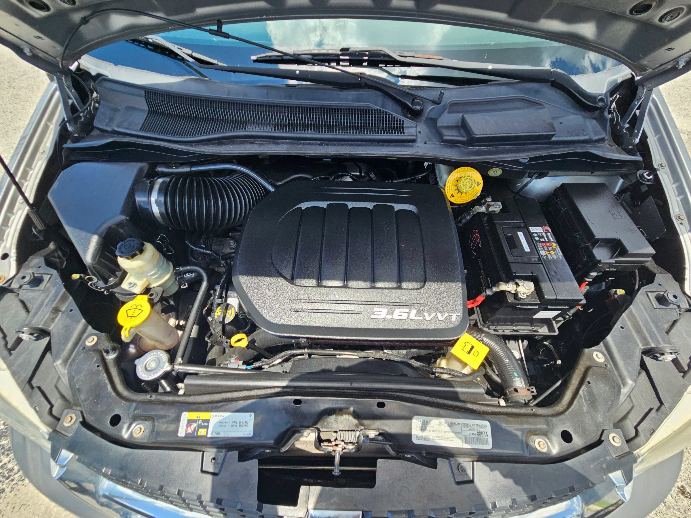 Used 2017 Dodge Grand Caravan SXT FWD image 18