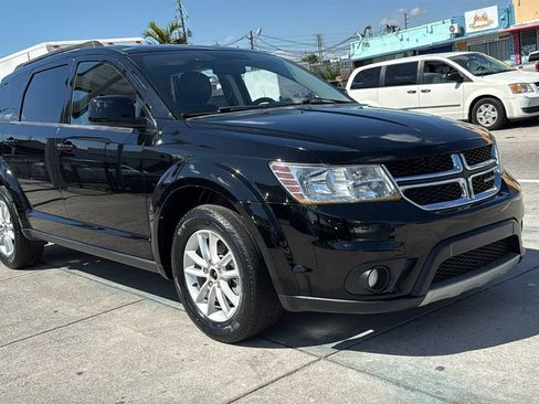 Used 2017 Dodge Journey SXT w/ Comfort/Convenience Group image 15