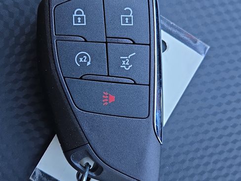 New 2026 Chevrolet Equinox RS w/ LPO, Floor Liner Package image 29