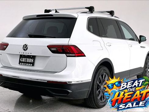 Used 2022 Volkswagen Tiguan SE FWD image 14