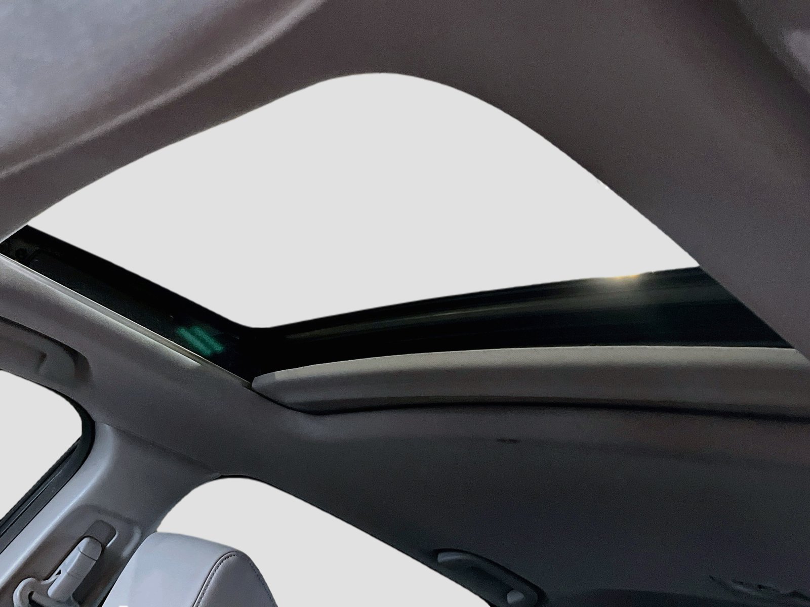 Used 2018 Honda CR-V Touring image 21