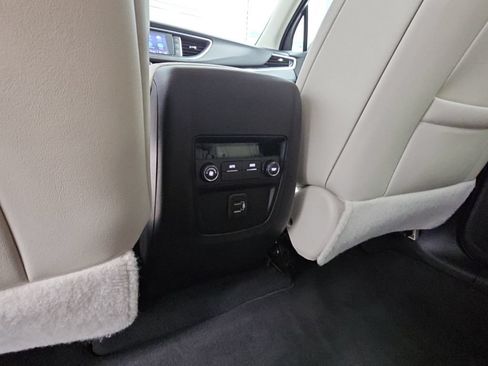 Certified 2024 Buick Enclave Essence w/ Technology Package FWD image 31