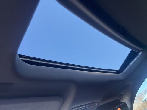 Used 2021 GMC Sierra 1500 Denali image 16